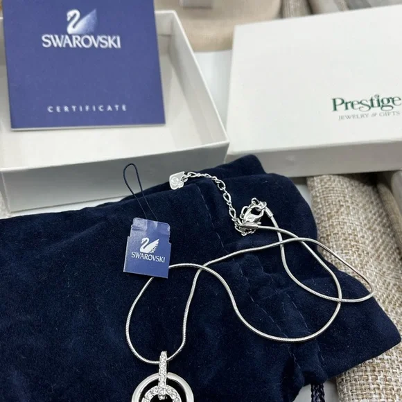 Swarovski Crystal Necklace 14-16" Adjustable with Original Box & Certificate - Picture 12 of 16